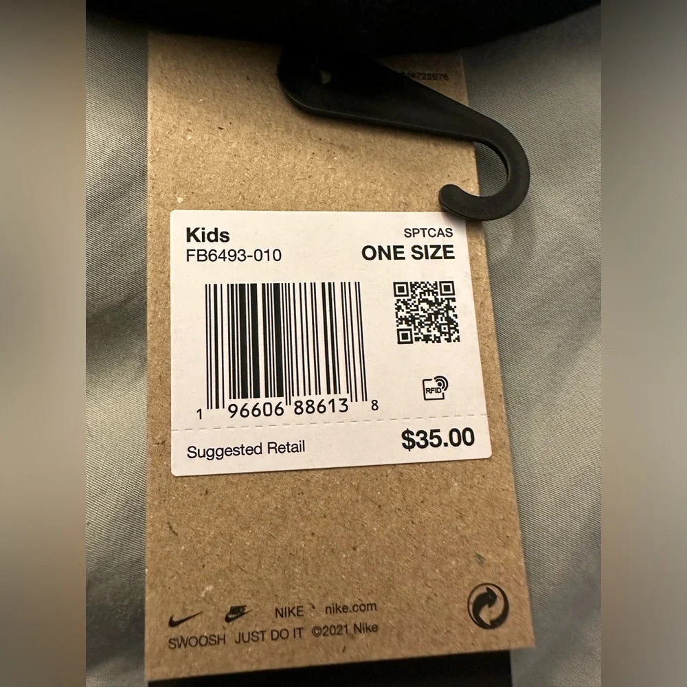 Nike Boys Reversible Beanie in Black and White